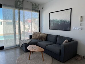 House, 3 Bedrooms, Private Pool, Pool View | Living area - Luxury Three Bedroom Villa With Private Pool and Rooftop Solarium (San Pedro del Pinatar)
