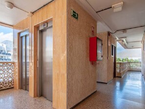 Apartment, 1 Bedroom, Balcony, Ocean View | Property entrance