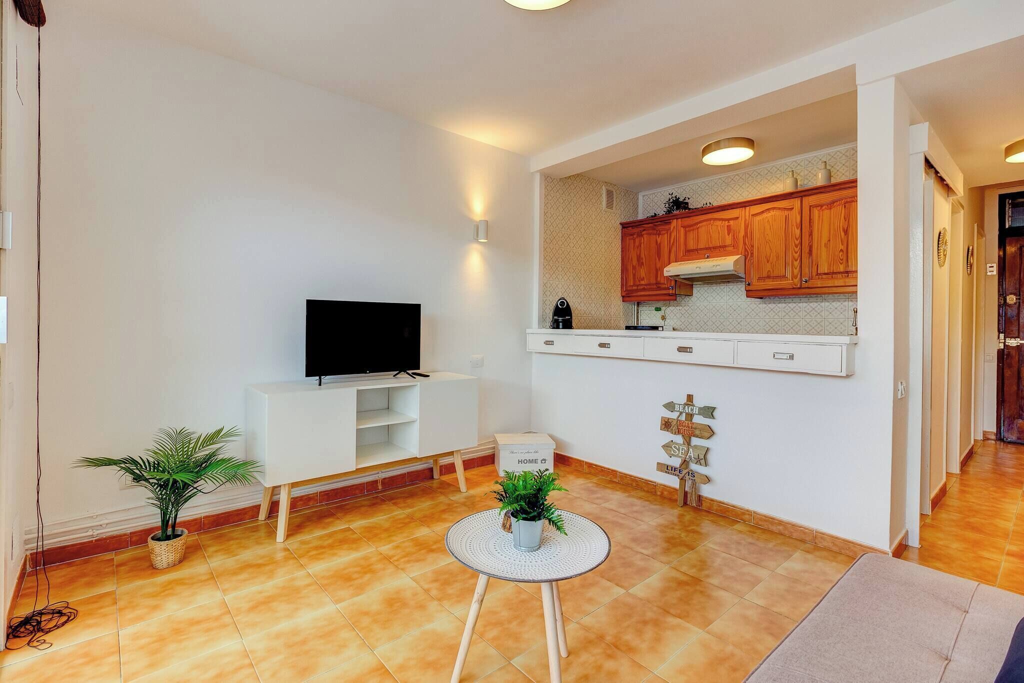 Apartment, 1 Bedroom, Balcony, Ocean View | Room amenity