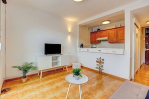 Apartment, 1 Schlafzimmer, Balkon, Meerblick | Zimmerausstattung