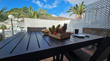 House, 2 Bedrooms, Smoking, Balcony | Terrace/patio