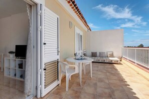 Apartment, 1 Bedroom, Balcony, Garden View | Terrace/patio