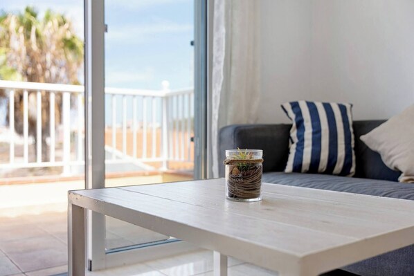 Apartment, 1 Bedroom, Balcony, Garden View | Living area - Apartament Costa Silencio (Arona)