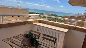 Apartamento, 2 habitaciones, balcón, vistas al jardín | Balcón