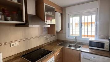 Apartment, 2 Bedrooms, Balcony, Garden View | Interior