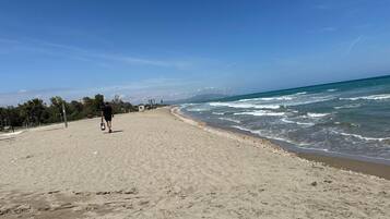 Apartamento, 2 habitaciones, balcón, vistas al jardín | Playa