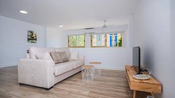 Studio, meerdere slaapkamers, uitzicht op stad | Interieur