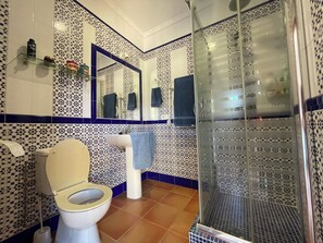 ハウス 2 ベッドルーム 喫煙可 バルコニー | バスルーム