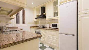 Apartemen, 2 kamar tidur | Interior