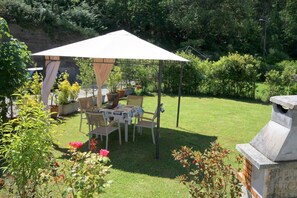 Hus - 2 soveværelser - ryger - terrasse | Udendørsområde