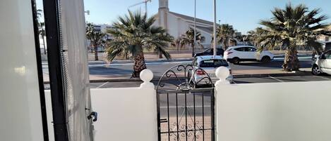 Entrada al alojamiento