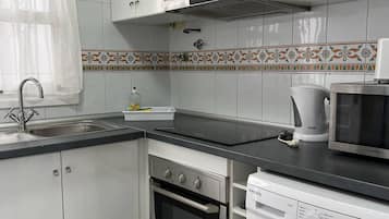 Bungalou, 2 dormitoris, balcó | Interior
