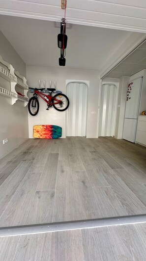 Bungalow, 3 makuuhuonetta, tupakointi sallittu, terassi | Sisätilat