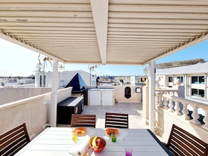 Apartment, 1 Bedroom, Terrace, City View | Outdoor dining - Charming Upper Bungalow With Terrace and Communal Pool in Torrevieja (Torrevieja)