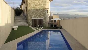 House, 4 Bedrooms, Private Pool, Garden View | Kolam renang | Kolam renang terbuka