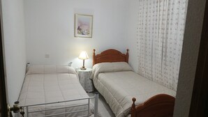 ห้องพักรวม, 1 ห้องนอน, สระว่ายน้ำส่วนตัว, วิวสวน | 1 ห้องนอน, ห้องเก็บเสียง