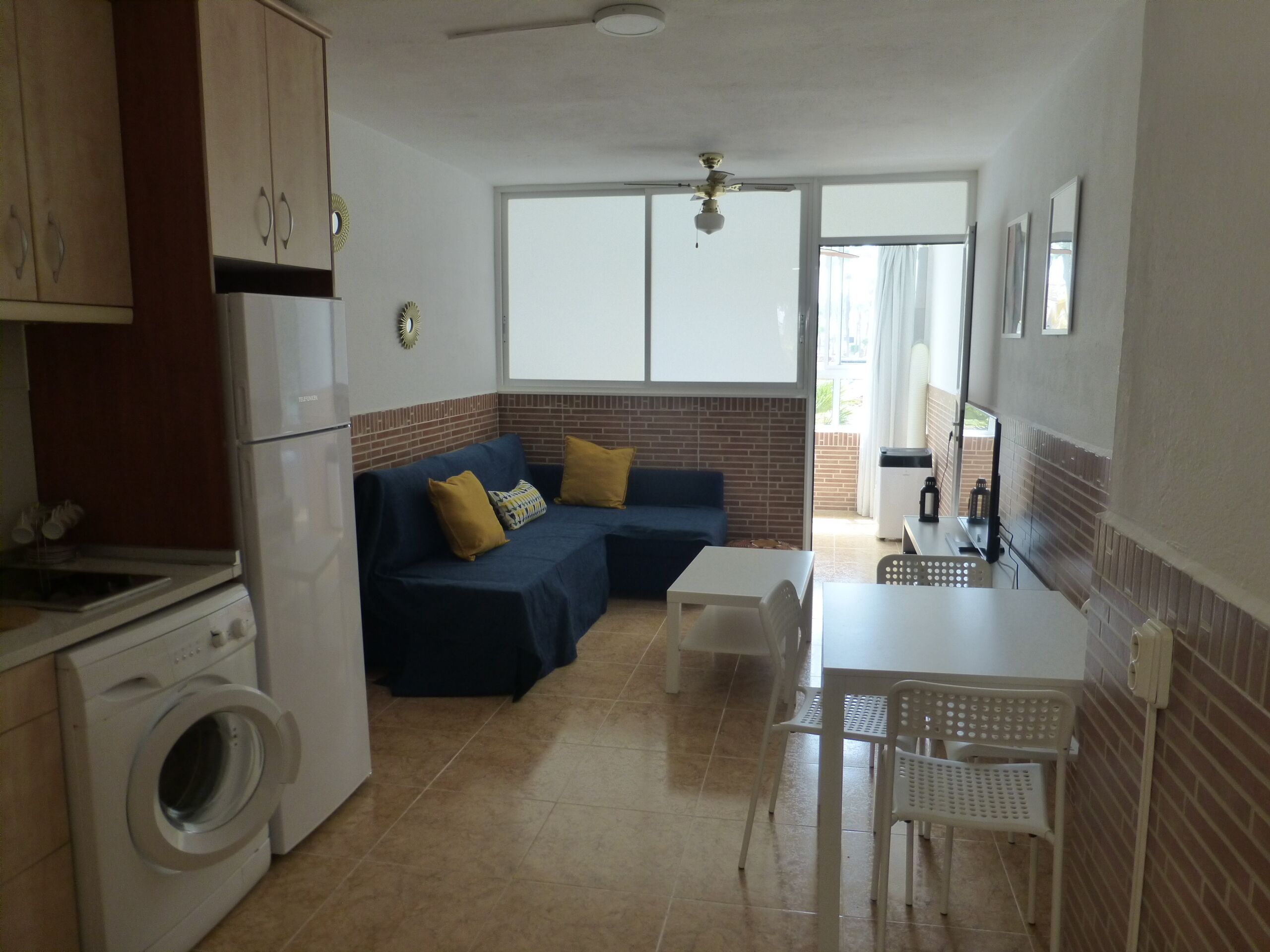 Apartment, 1 Bedroom, Pool View | Living room