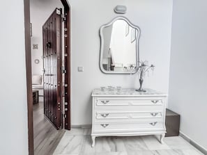Apart Daire, 2 Yatak Odası, Sigara İçilebilir, Teras | İç mekân
