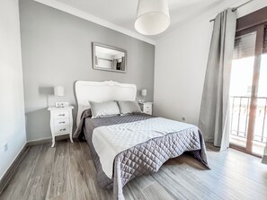 Apart Daire, 2 Yatak Odası, Sigara İçilebilir, Teras | 2 yatak odası 