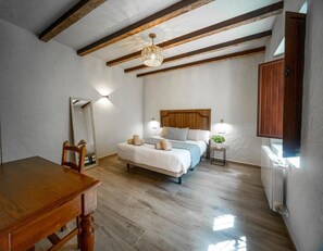 Room, 1 Bedroom, Balcony, Garden View | 1 bedroom - Room in Apartment - Eco Hotel Cueva del Gato - Rum Superior Queen (Alhaurin el Grande)