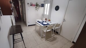 Shared Dormitory, 2 Bedrooms, Smoking, Terrace | Dining - Room in Apartment - Dapino - in the Heart of Barrio Raval (Barcelona)