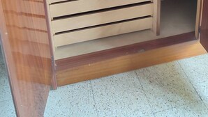 Shared Dormitory, 2 Bedrooms, Smoking, Terrace - Room in Apartment - Dapino - in the Heart of Barrio Raval (Barcelona)