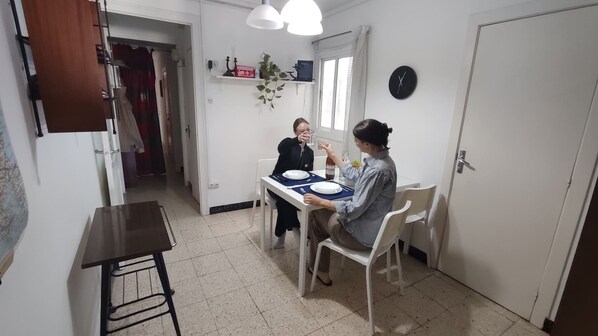 تناول الطعام