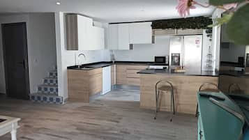 Chalet, 3 Bedrooms, Smoking, Private Pool | Private kitchen