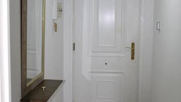 Apartment, 2 Bedrooms, Accessible, Private Pool | Interior