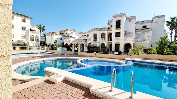 Pool - Lovely Apartment in Molino Blanco Near the sea Bella Beach (Torrevieja)