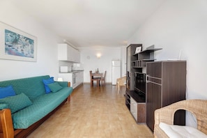 Apartamento, 1 quarto, terraço, vista para o oceano | Área de estar