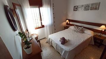 Bungalow, 1 Bedroom, Smoking, Garden View | 2 bedrooms