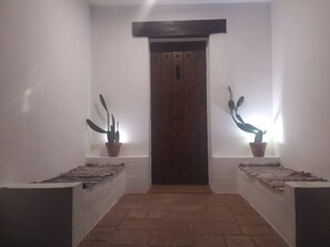 House, 4 Bedrooms, Smoking, Private Pool | Interior - Rural Accommodation Golden Mile Ribera Del Duero (Traspinedo)