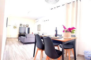 Villa, 2 Bedrooms, Private Pool, Garden View | Dining room - Villa Descansa With Private Pool, Air-conditioning, Sea View, Smart-tv & Wifi (Yaiza)