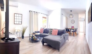 Villa, 2 Bedrooms, Private Pool, Garden View | Living room - Villa Descansa With Private Pool, Air-conditioning, Sea View, Smart-tv & Wifi (Yaiza)