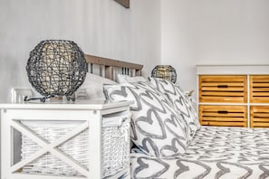 Apartment, 2 Bedrooms, Smoking, Balcony | Interior