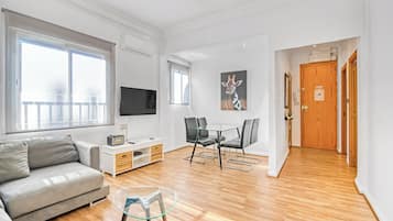 Apartment, 2 Bedrooms, Smoking, Balcony | Room amenity