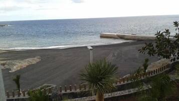Apartamento, 1 habitación, fumadores, terraza | Playa | Ubicación cercana a la playa