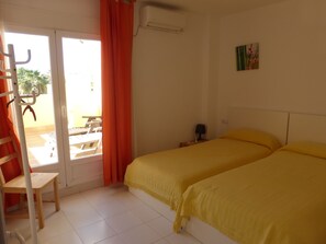Apart Daire, 2 Yatak Odası, Sigara İçilebilir, Teras | 2 yatak odası 