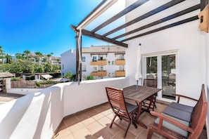 Appartement, 3 chambres, accessible aux personnes à mobilité réduite, patio | Balcon