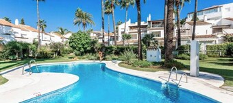 Family Beach Apartment With Pool