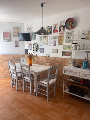 Quarto, 1 quarto, para fumantes, sacada | Opções para refeição