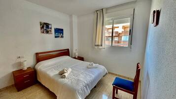 Apartamento, 2 habitaciones, balcón | 3 dormitorios