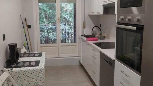 Departamento, 3 habitaciones, balcón, vista al jardín | Interior