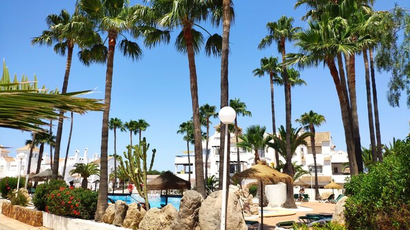 Appartement, 1 chambre, balcon, vue jardin | Piscine