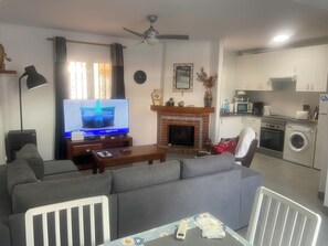 Apartamento, 1 quarto, para fumantes, terraço | Área de estar