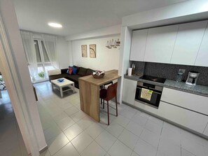 Leilighet, 1 soverom, balkong | Oppholdsområde