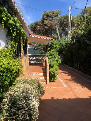 Villa, 3 Bedrooms, Smoking, Private Pool | Property grounds