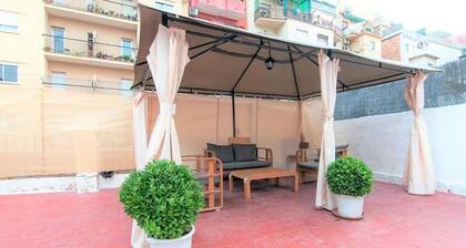 Room-private Room With 200m2 Sunny Terra