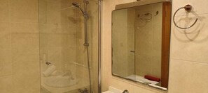 Apartment, 2 Bedrooms, Accessible, Smoking | Bathroom - Lovely 2 Bedroom, 2 Bathroom Apartment With Pool (Roquetas de Mar)